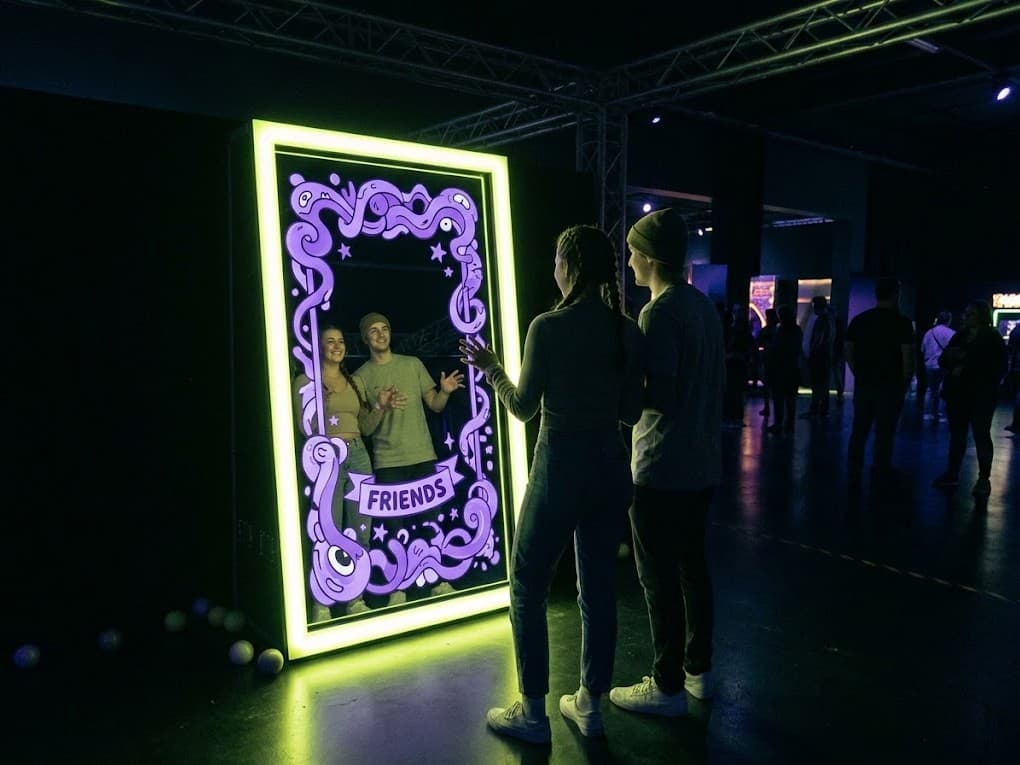 Mirror Booth