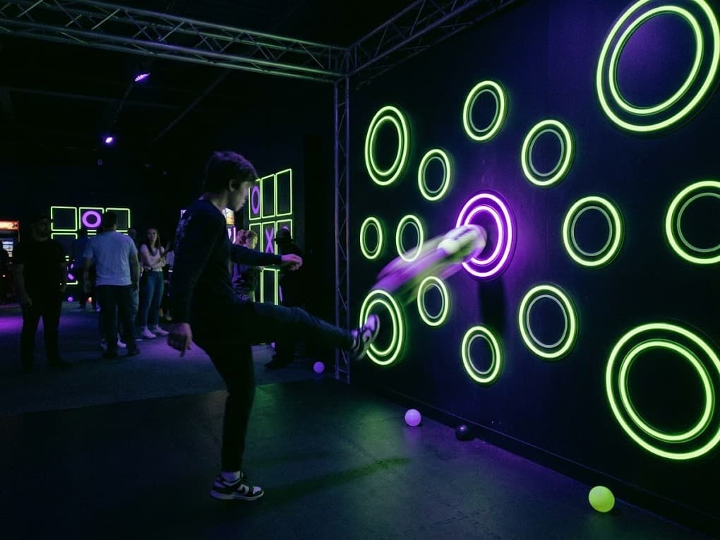 Strike Wall